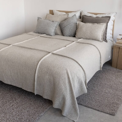 Moyha Wave Tagesdecke in Ecru aus 90% Schurwolle 2