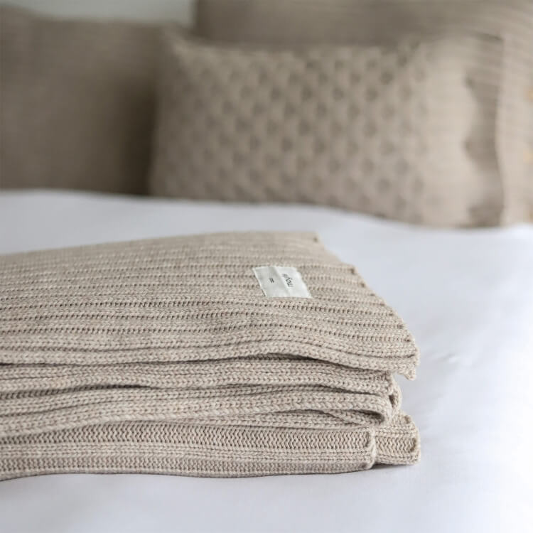 moyha Strickdecke Tagesdecke Cosy Beige