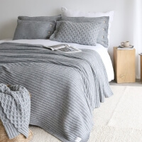 Moyha Tagesdecke Cosy Hellgrau 220x240 cm Strick