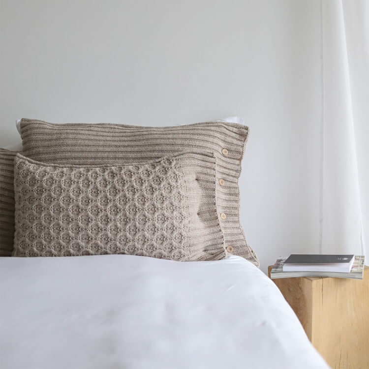 Moyha Zierkissen Cosy long Beige