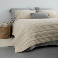 Gesteppter Bettüberwurf Sand Baumwolle Moyha