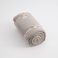 Baumwolle Tagesdecke gesteppt Taupe graubeige Moyha