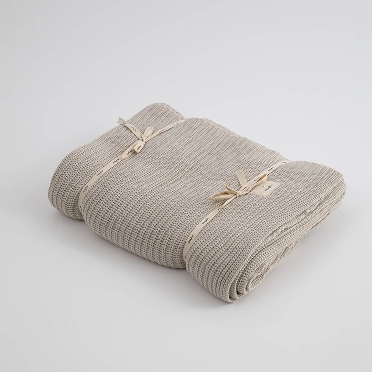 Tagesdecke creme Scandinavian design MOYHA Woolen Weave