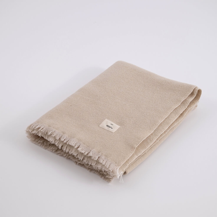 MOYHA Wolldecke Herringbone Beige 130x170 cm dekorativ gefaltet