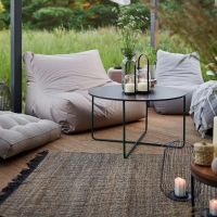 VOX Looz Sitzsack Sessel Outdoor Beige, 100x110 cm, neben Pflanzen