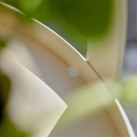 VOX Beistelltisch Outdoor Handy, Beige, 45x50 cm, Tablettfläche mit Öffnung