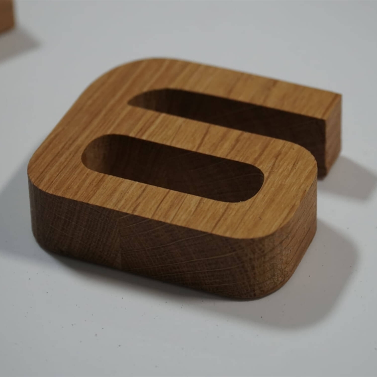 3D Wanduhr EKO 75 cm – Schwarze Zeiger und selbstklebende Ziffern