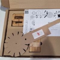 Wanduhr EKO Eiche 75 cm – Designhighlight in natürlicher Holzoptik