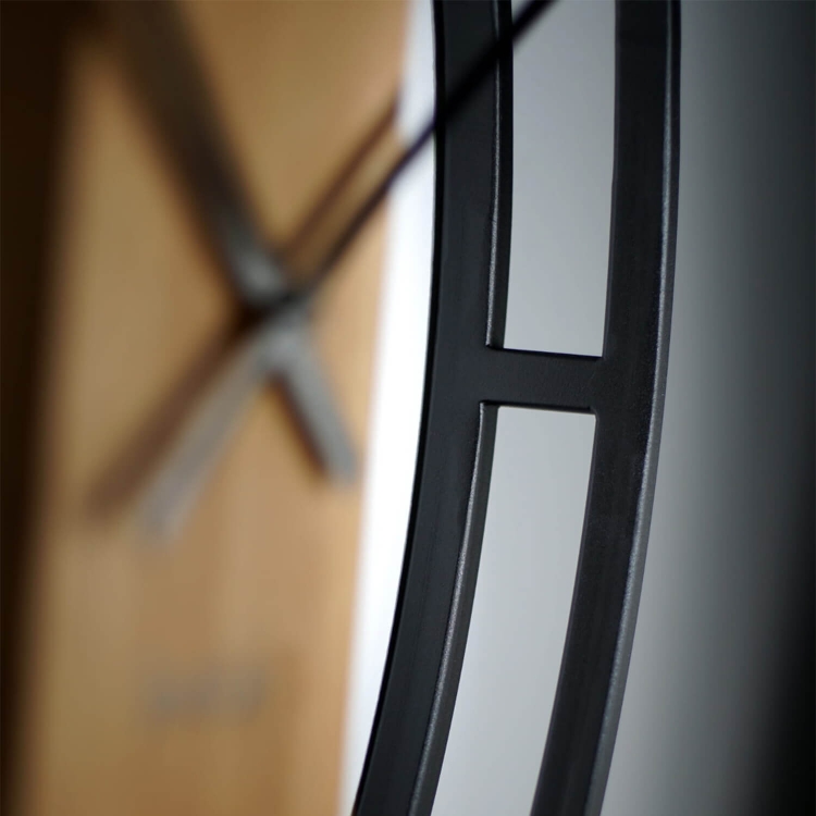 Wanduhr Loft Eiche Natur 50 cm aus Eichenholz und schwarzem Metall, Loft-Stil