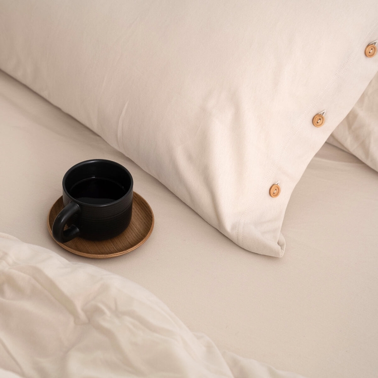 Moyha Bettwäsche Dream aus Jersey, Beige, Holzknöpfe