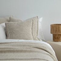 Moyha Dreamy Dekokissen 50x50, Grobstrick in Beige, abgestimmt auf Woolly