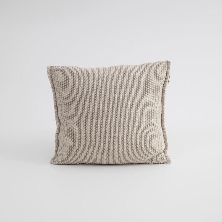 Moyha Dreamy Dekokissen, Beige, Grobstrick, 50x50 cm – Woolly Kollektion