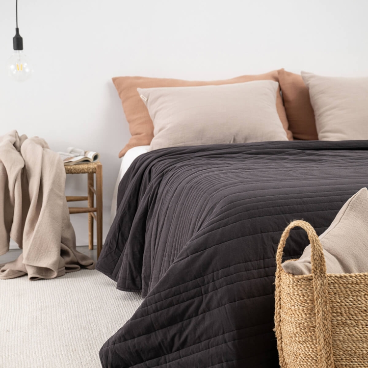 Moyha Bettüberwurf gesteppte, Dunkelgrau Anthrazit, 100% Baumwolle, gefüllt mit Polyestervlies