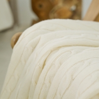 Moyha Zopfmuster Wolldecke in Ecru/Creme, 80% Schurwolle