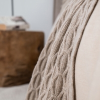 Moyha Luxury Decke aus 80% Schurwolle, Farbe Beige, Strick