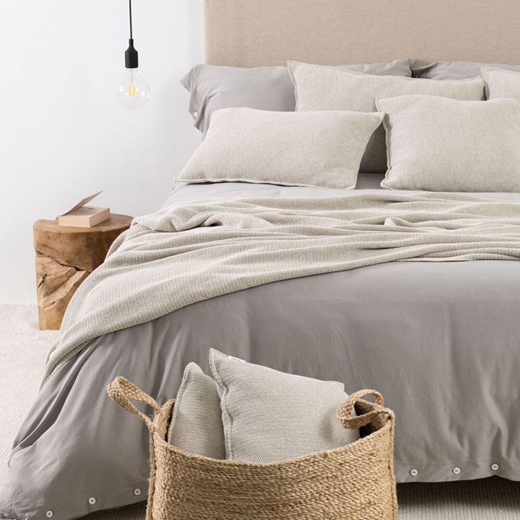 Moyha Tagesdecke „Close to Nature“, Farbe Ecru Sand, Material recyceltes Baumwollgarn