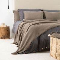 Moyha Close to Nature Tagesdecke Braun aus recyceltem Baumwollgarn