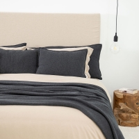 Moyha Tagesdecke Close to Nature, Farbe dunkelgrau Graphit, Material recyceltes Baumwollgarn