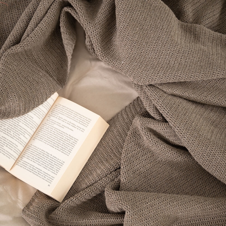 Moyha Decke Close to Nature, Farbe Braun, recyceltes Baumwollgarn