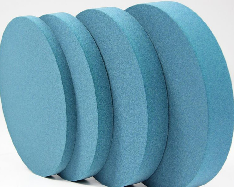 Runde Akustikpaneele für kreative 3D Wände