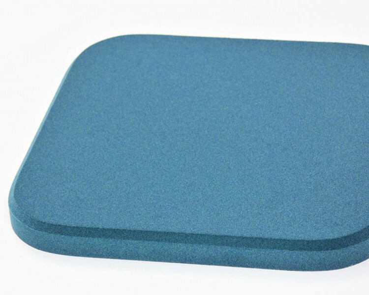 Quadratisches Wandpaneel Tele edge mit abgeschrägten Kanten